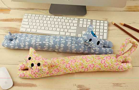 Desktop Pets Wrist Rest Sewing Pattern, by Straight Stitch Society