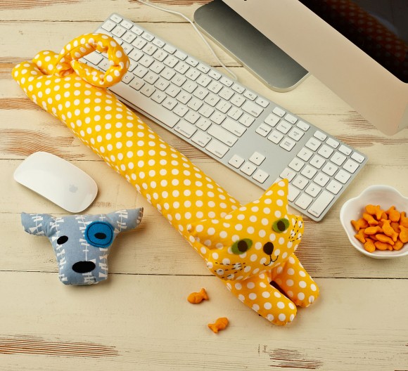 Desktop Pets Wrist Rest Sewing Pattern, by Straight Stitch Society