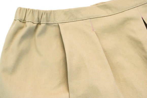 Removing the basting stitches on the Oliver + S Lunch Box Culottes