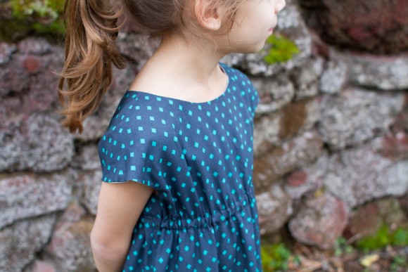 learn how to sew a fully reversible roller skate dress using cotton + steel rayon fabric.