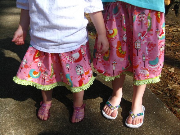 Ruffled ribbon at the hem of the Oliver + S Lazy Days Skirt