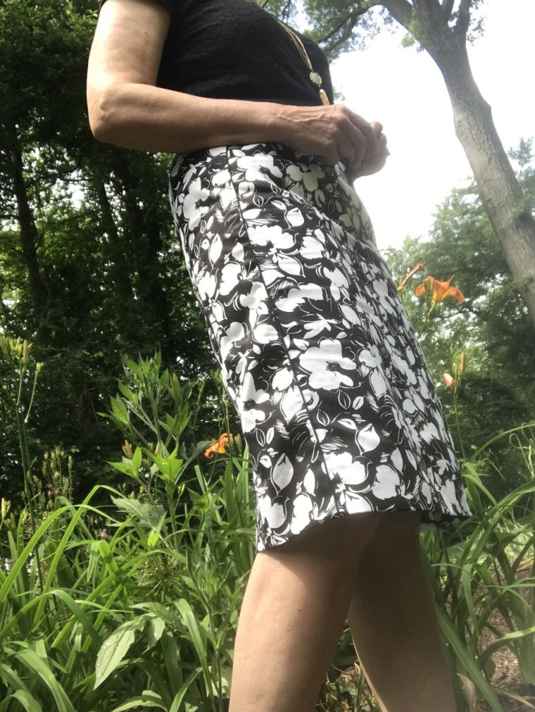 Liesl + Co. Extra-sharp Pencil Skirt