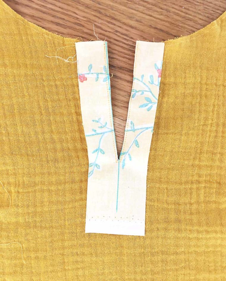 Liesl's crinkle gauze Gelato Blouse with ribbon facing