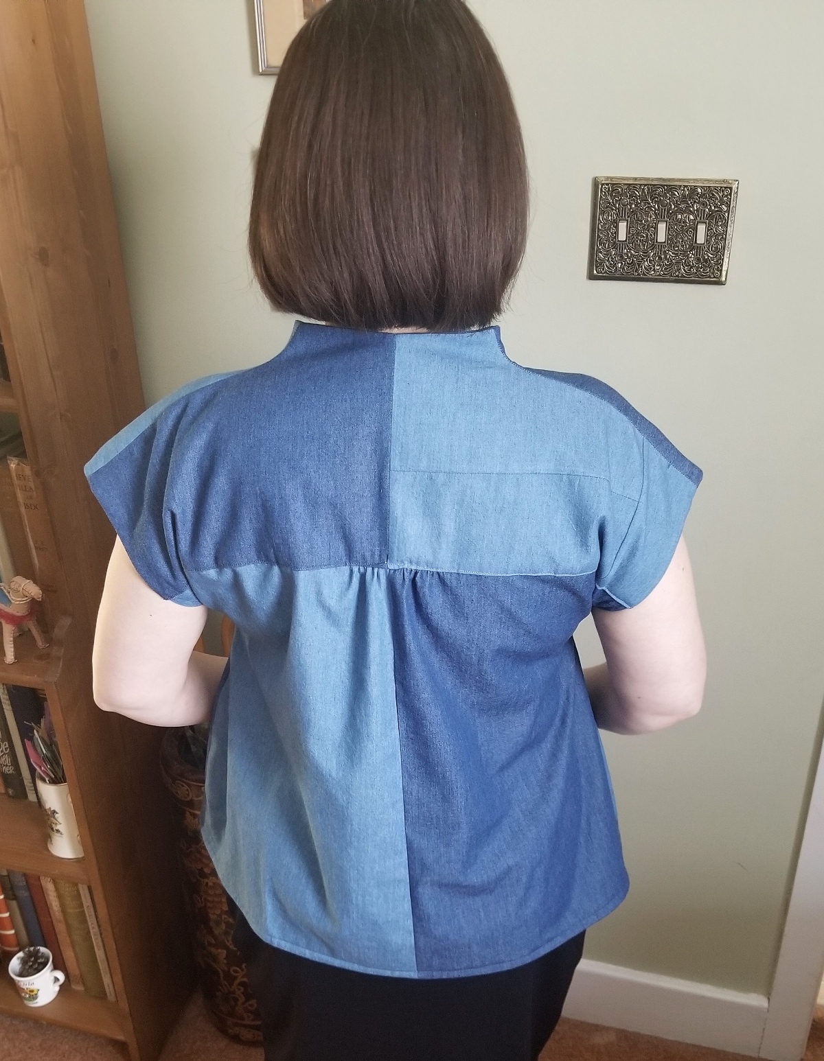 DIY color-blocked blouse.