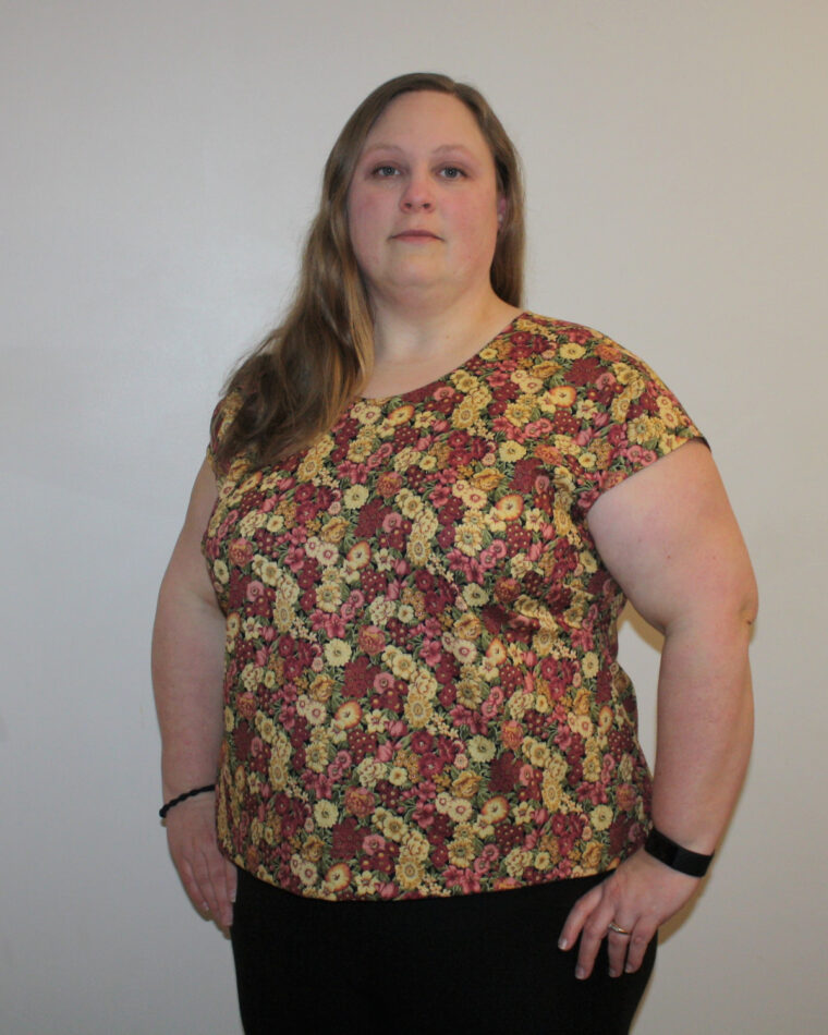 Sew a breezy woven summer top with the Verdun Woven T-Shirt pattern. 