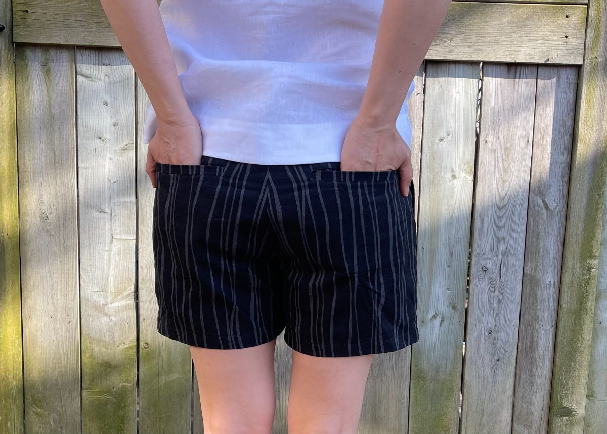 Simple women's shorts sewing pattern with pockets.