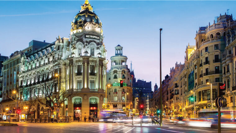 announcing the Madrid Through a Creative Lens tour! 