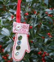 Oliver + S Holiday Mitten Ornament