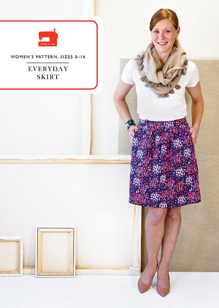 Voluminous skirts with outlet pockets